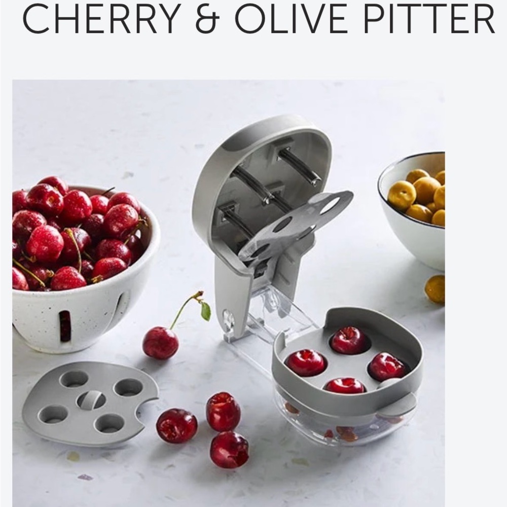 Pampered Chef Cherry and Olive Pitter